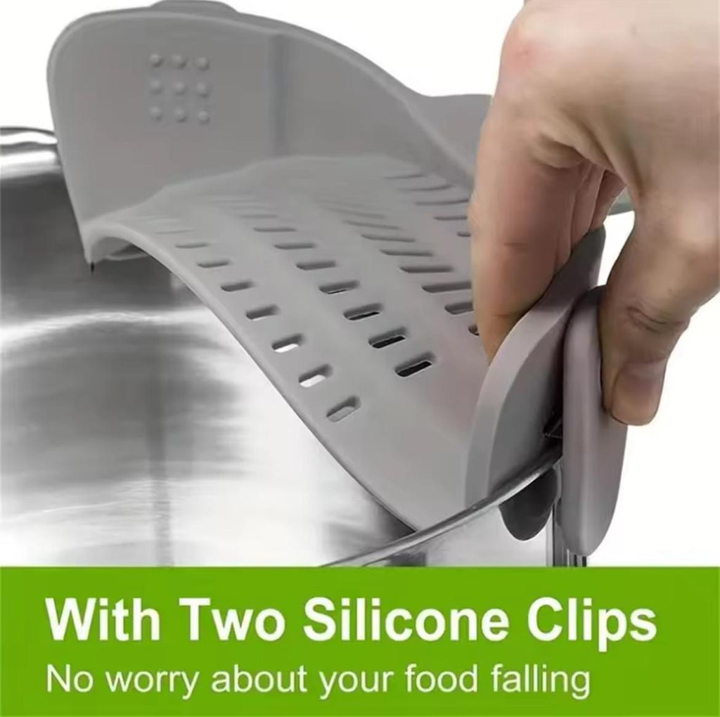 SqueezeJet™ Universal Clip-On Silicone Strainer